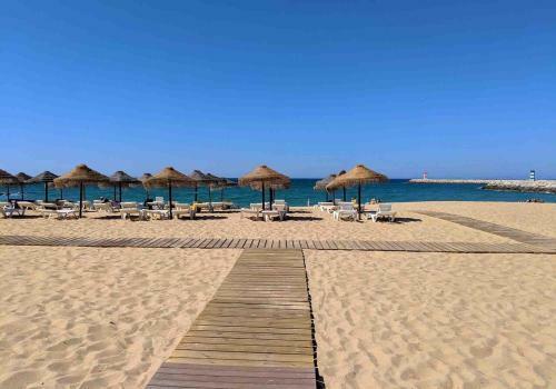 Apartamento Frente Ao Mar Com Piscina De �gua Salgada