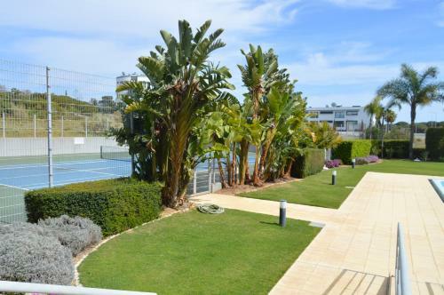 Apartamento Frente Ao Mar Com Piscina De �gua Salgada