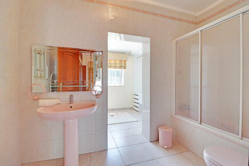 Villa Vila Gale�o