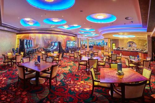 Casino&hotel Admiral Al?b?t�n