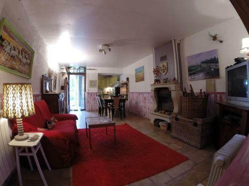 Maison De Campagne Avec Jaccuzi � Bulles
