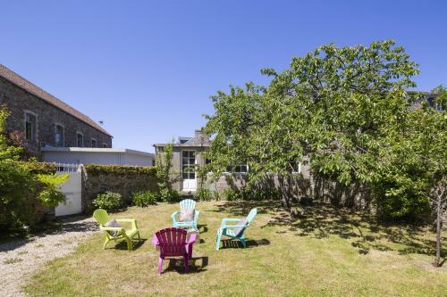 Cancale Centre, Brise Marine, 14 Personnes