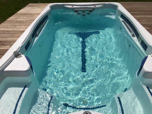 Location Villa Entre Lac Et Oc�an Avec Son Spa de Nage
