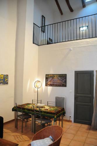Orangerie De Cardet - Apartment Le Tilleul
