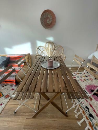 Apartamento Grand Studio Avec Terrasse, Wifi, Netflix Et V�los