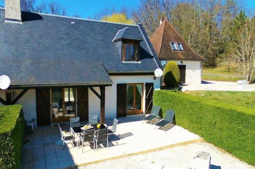 G�te Chaleureux Avec Vue Exceptionnelle Et Piscine