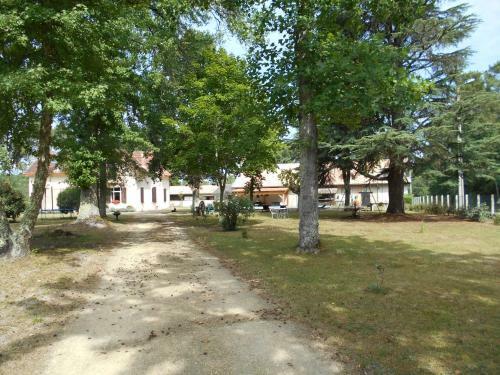 Hostal Chambres D�hotes Villa Capsylvaine