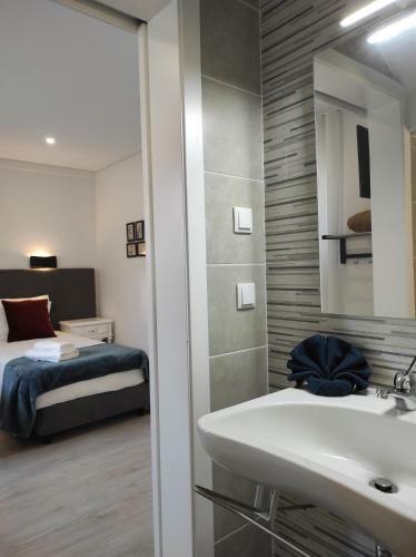 Quartos Com Wc Privado Em Moradia Com Piscina Em Loures