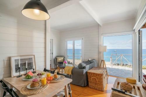 A Hideaway By The Sea Casa Da Rocha De Baixo