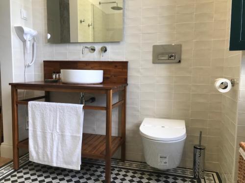 Casa Oliveira Esmeraldo - Guest Houses