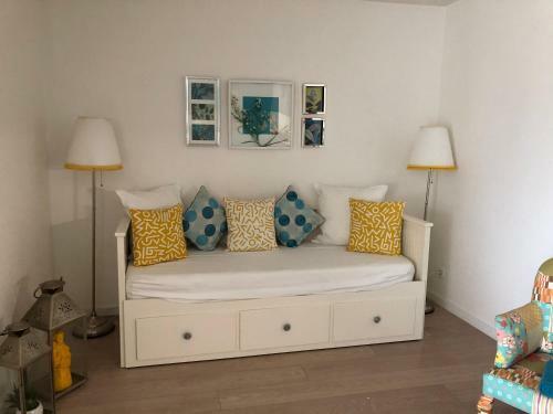 Amazing Beach & Pool Apartment With Garden