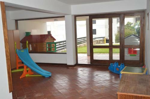 Amazing Beach & Pool Apartment With Garden