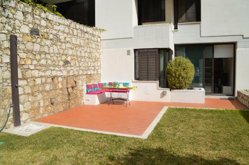 Amazing Beach & Pool Apartment With Garden