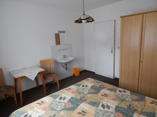 Apartamento Pension Und Fewo Hohe Rh�n