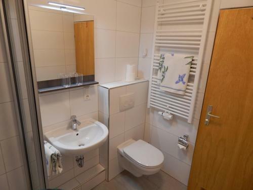 Apartamento Pension Und Fewo Hohe Rh�n