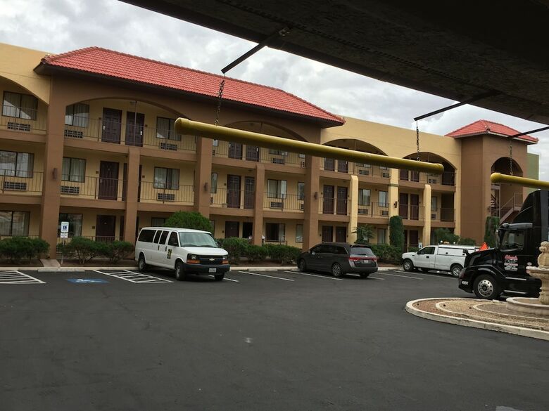 Hotel Quality Inn Airport East