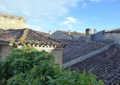 Hostal Maison De Ma�tre Elegia