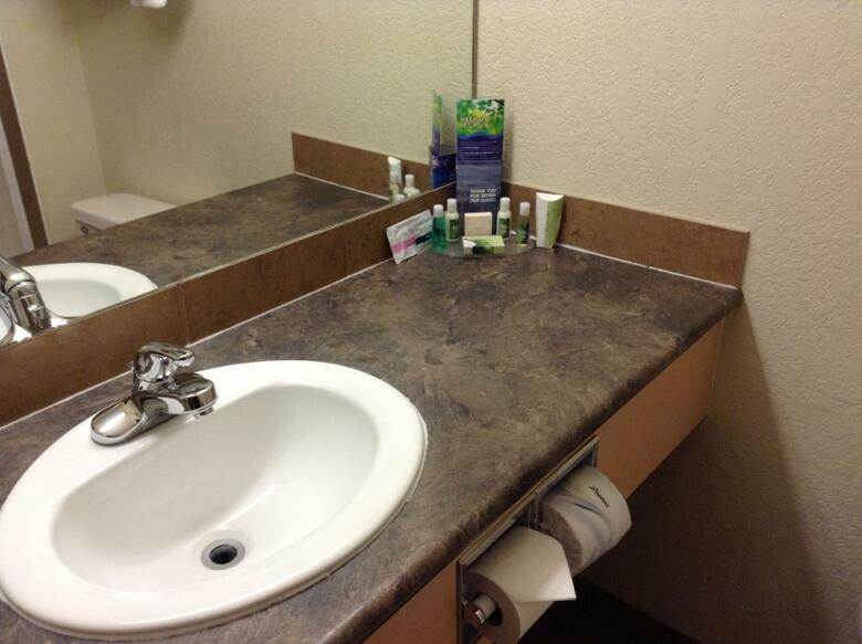 Hotel Lakeview Inn & Suites - Fort Nelson