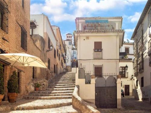 Attractive Apartment In Granada Near The Centre