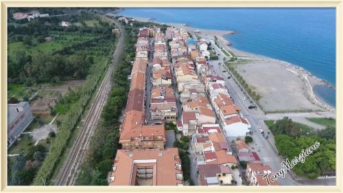Chris Apartment