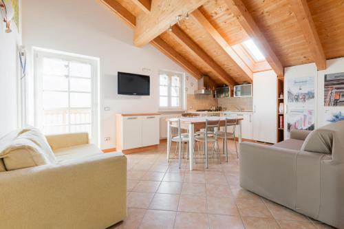Apartamento Luminoso Appartamento A Due Passi Dal Bosco