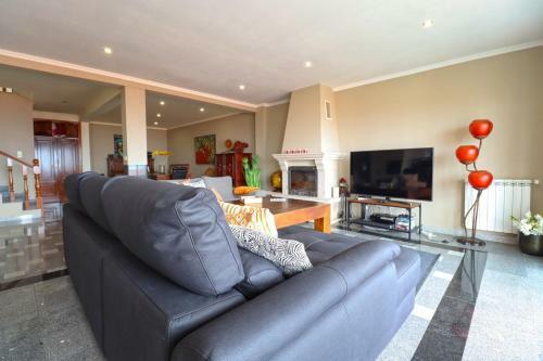 Vila Lucia - House With Sea View And Barbecue