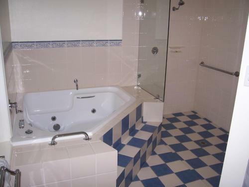 Bed & Breakfast Macdonnell House Naracoorte