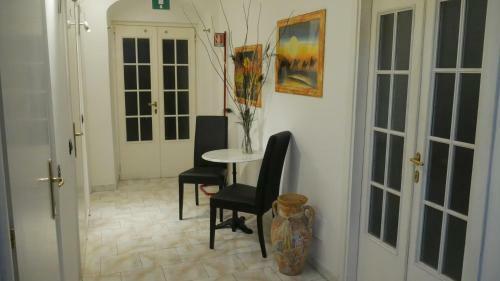 Red And Blues Music Hotel Genova