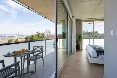 Luxurious Impressive Apartment - Balcony And Pool