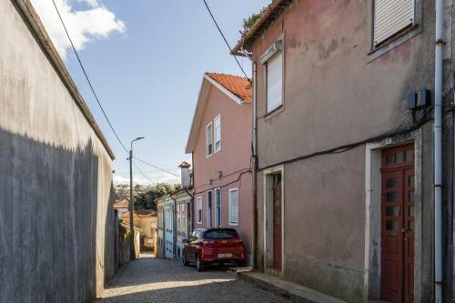 Lovely & Cozy House - Prime Location