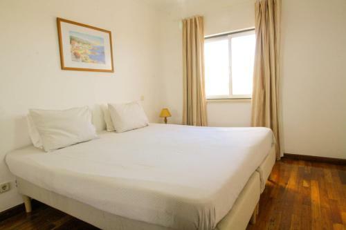 Vau Costa Beach Apartment With Pool!