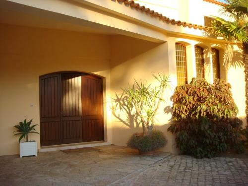 Casa Da Palmeira, Pool & Soccer Pitch