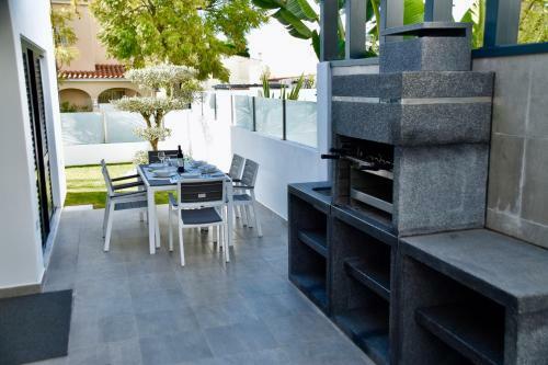 Amora Villa Sacha