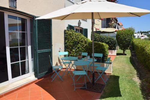 Old Village Design 3 Bedroom Townhouse