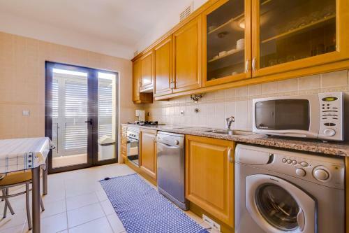 Apartamento Para�sos Do Pinhal - 2 Bedrooms - Vilamoura