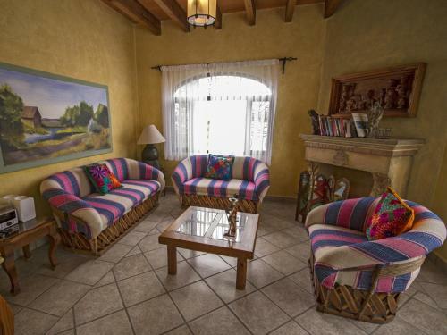 La Casa De Las Bugambilias - Boutique Villas Xichu