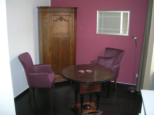 Hotel & Caf� Kleinergr�nauer
