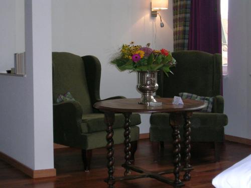 Hotel & Caf� Kleinergr�nauer