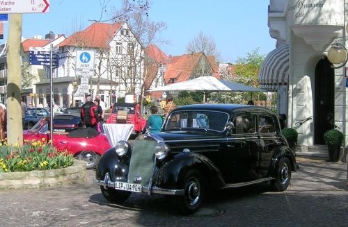 Hotel & Caf� Kleinergr�nauer