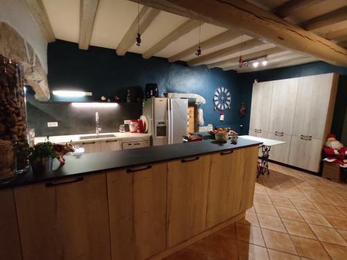 Bed & Breakfast La Pierre Trou�e Chambre D'h�tes
