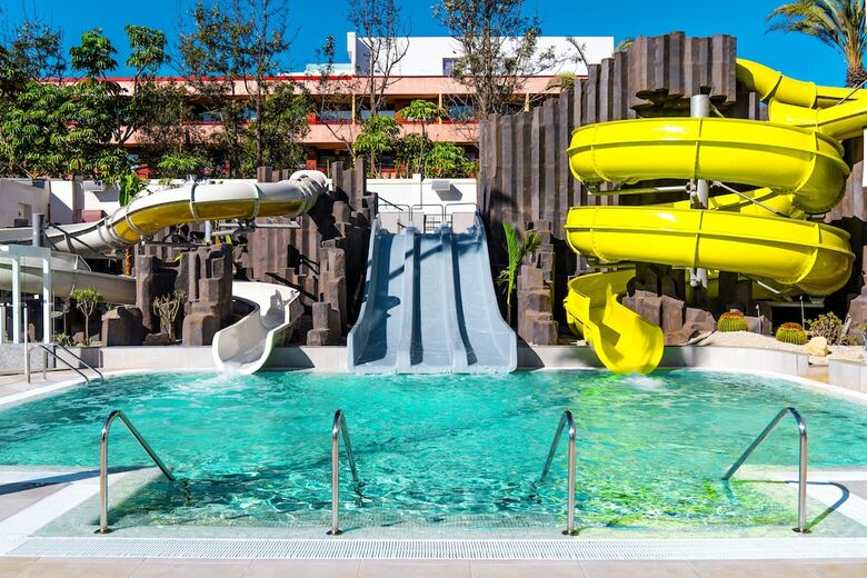 Hotel Spring Bitacora