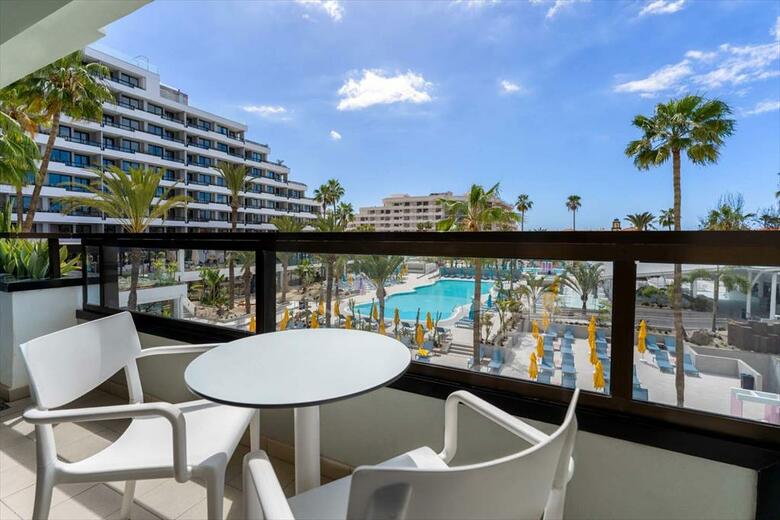 Hotel Spring Bitacora
