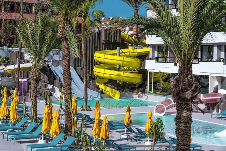 Hotel Spring Bitacora