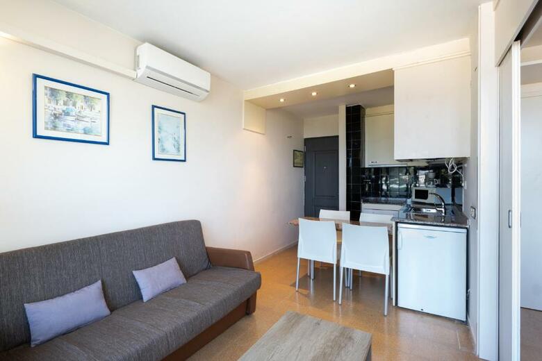 Aparthotel Comtat Sant Jordi