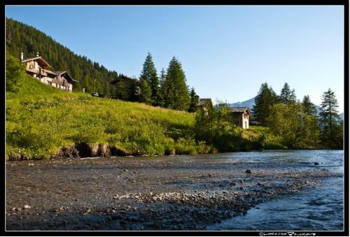 Hostal Affittacamere Baita La Jolie Bergere