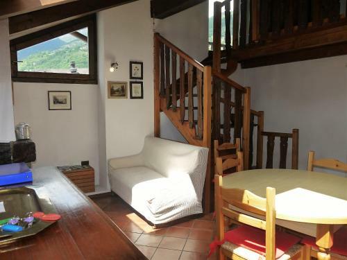 Apartamento Trilocale Con Vista Monte Bianco