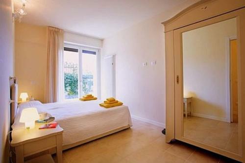 Village Centre Apartment-pool, Parking, Garden