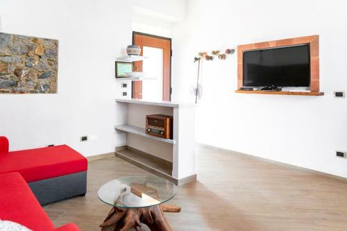 La Casa Di Ugo Sotto Il Borgo