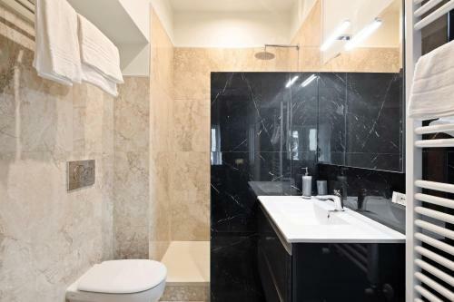 Cinque Terre The Arcade Apartment - Two Bathrooms