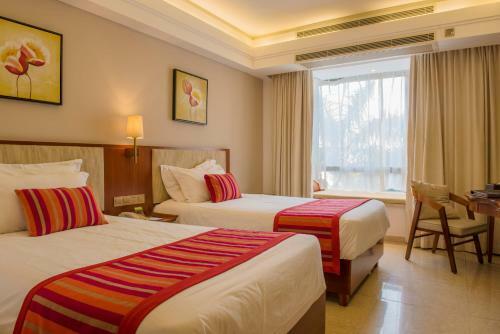 Sanya Seacube Holiday Hotel